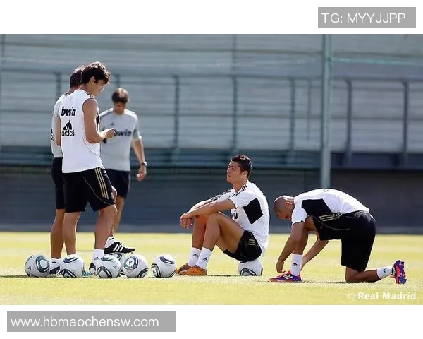 西罗足球明星的辉煌历程与成就分析及其对足球界的影响