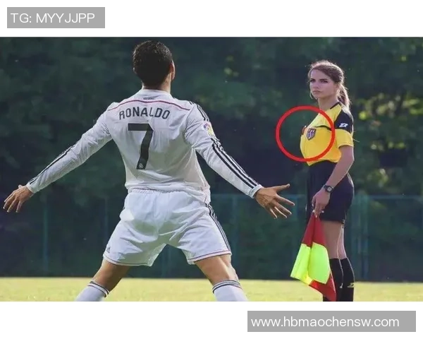 足球明星搞笑服装大曝光趣味恶搞图集带你领略另类时尚风潮 足球明星搞笑服装大曝光趣味恶搞图集带你领略另类时尚风潮